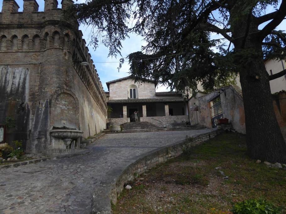 La Cantina Dei Cappuccini Spello Eksteriør bilde
